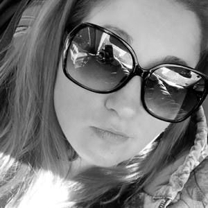 Meet your Posher, Kendra